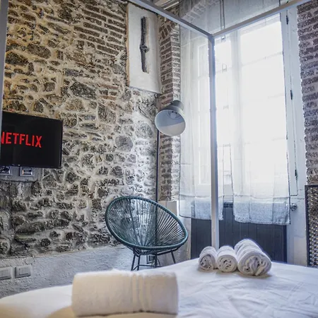 Apartamento Sant' Elena Ny Loft Ricordi Scolpiti Nella Pietra *
